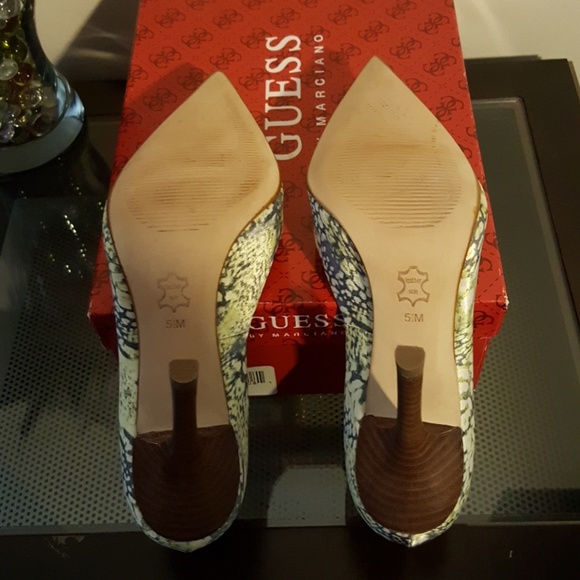 4X HOST PICK!!! Guess "Carrie" Pumps ~ BNIB ~ - Picture 5 of 5